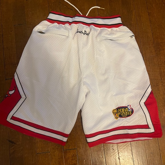 NBA Chicago bulls shorts - Picture 2 of 3